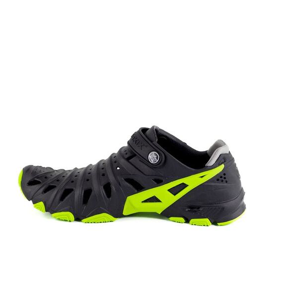 CrossKix 2.0 Black Volt Closed Toe Water Shoes Unisex Athletic Beach Boating - Picture 2 of 8